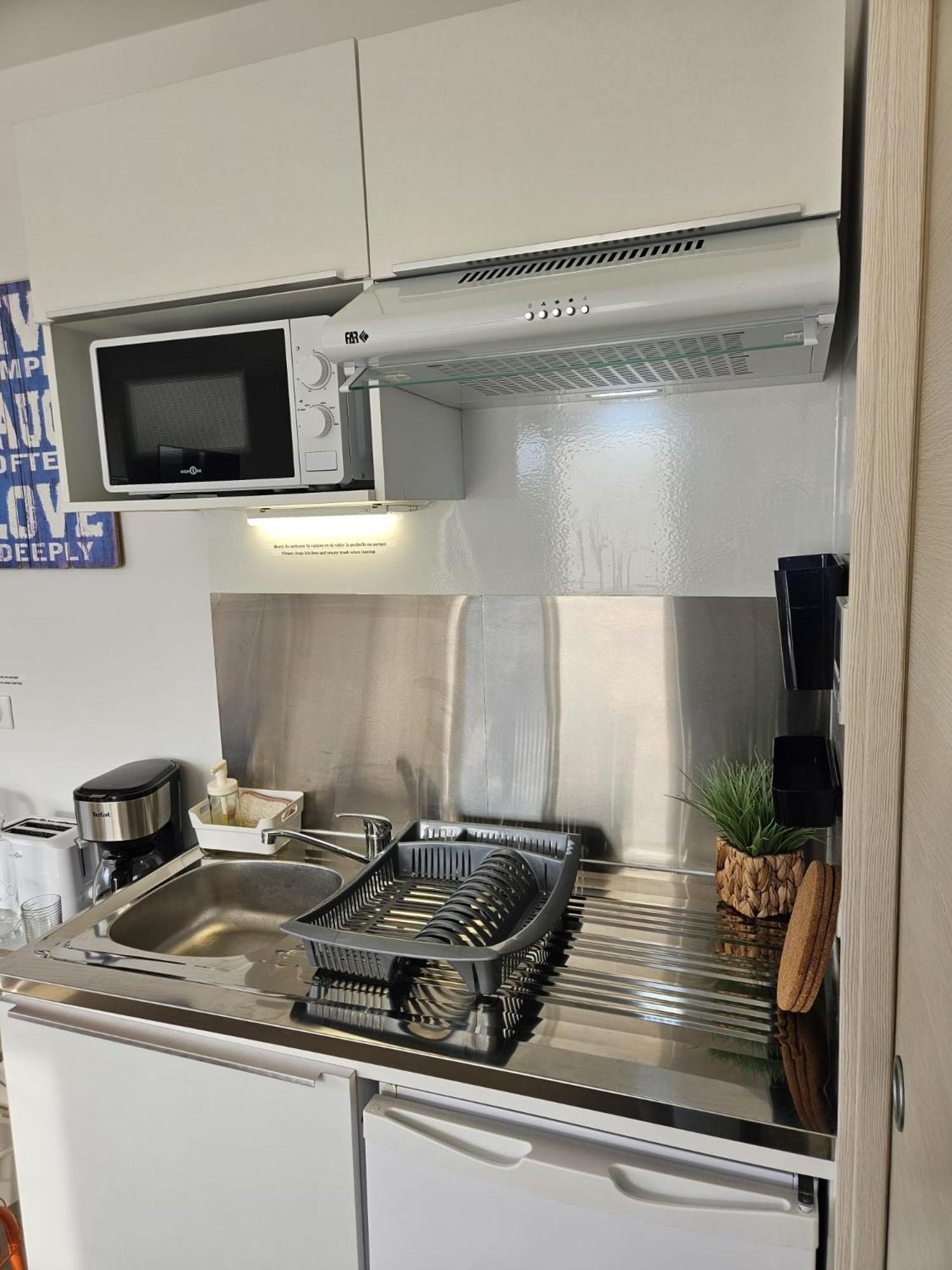 Twenty Rent Hotel Cagnes-sur-Mer Exterior foto
