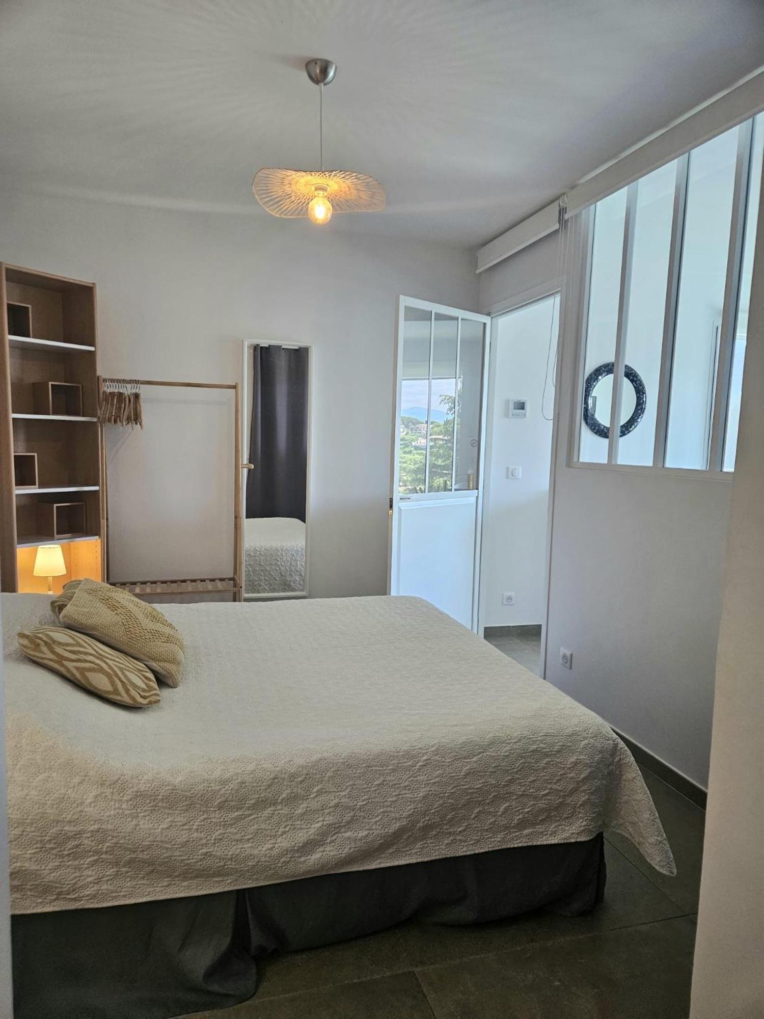 Twenty Rent Hotel Cagnes-sur-Mer Exterior foto